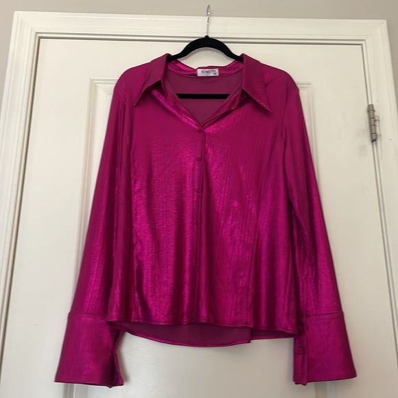 Metallic Shiny Pink/Magenta Button Down Blouse - Picture 1 of 5